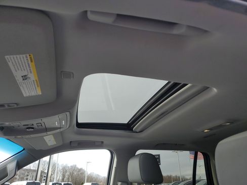 Used 2019 Chevrolet Tahoe LT w/ Luxury Package image 21