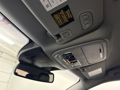 Used 2022 Lincoln Corsair AWD w/ Equipment Group 101A image 28