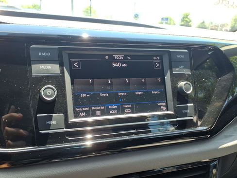 Certified 2023 Volkswagen Taos S FWD image 19