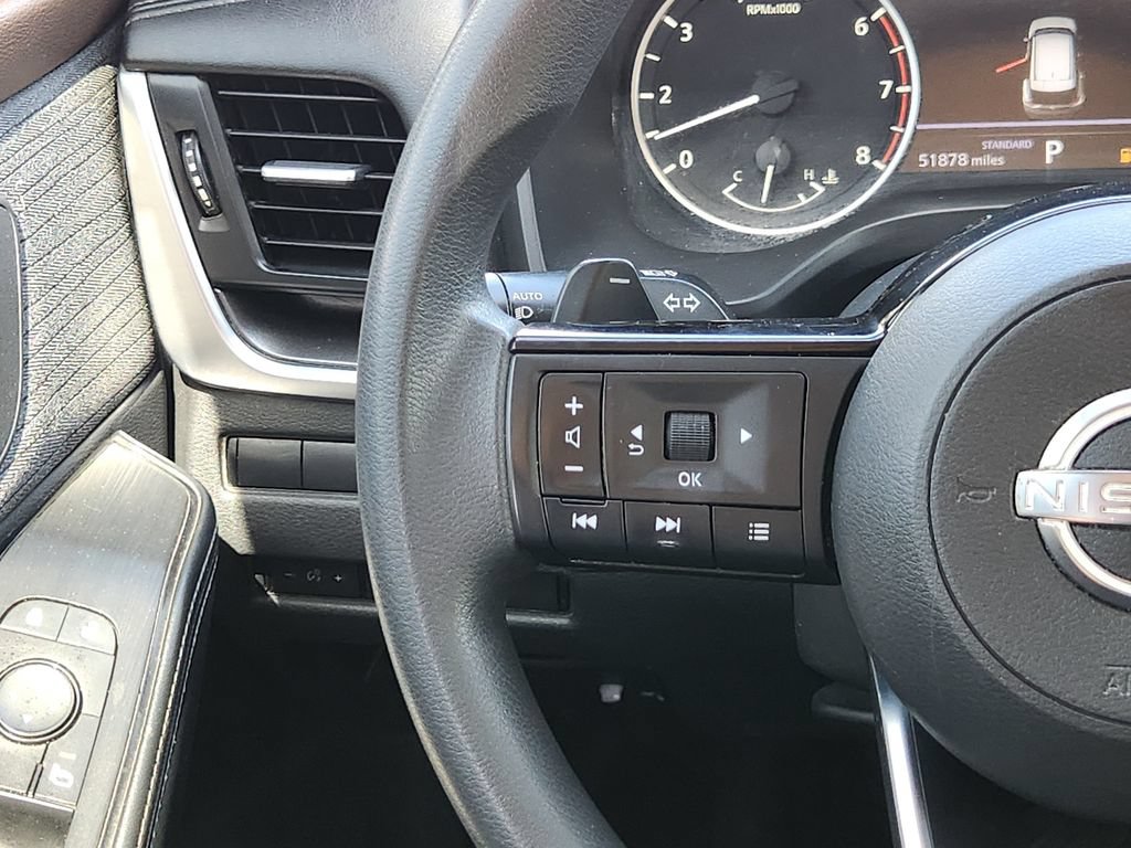 Used 2023 Nissan Rogue SV FWD image 28