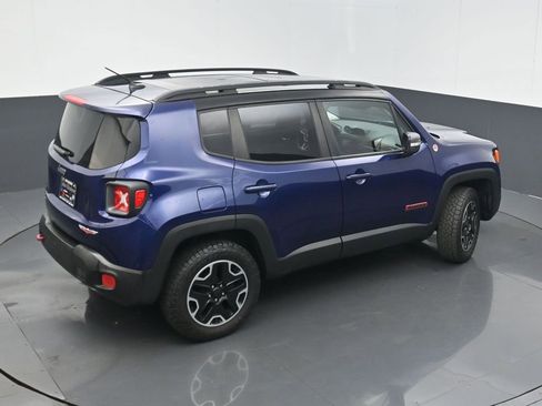 Used 2017 Jeep Renegade Trailhawk AWD/4WD image 41