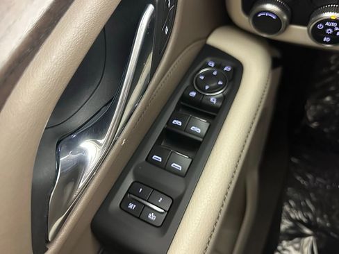 Used 2021 GMC Yukon Denali w/ Denali Premium Package image 36