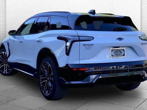 New 2026 Chevrolet Blazer EV SS AWD/4WD image 3