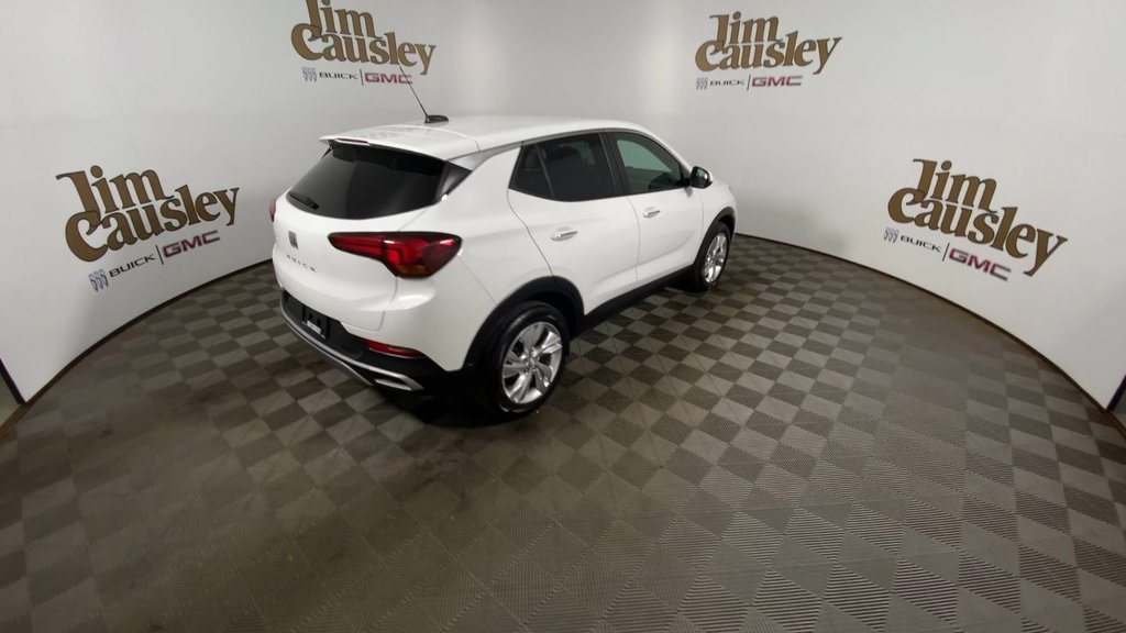 Certified 2024 Buick Encore GX Preferred w/ Comfort Package FWD image 8