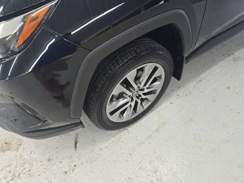 Used 2023 Toyota RAV4 XLE Premium AWD/4WD image 9