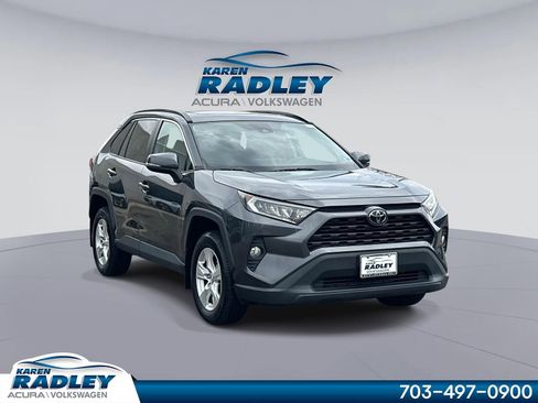 Used 2019 Toyota RAV4 XLE w/ Convenience Package image 1