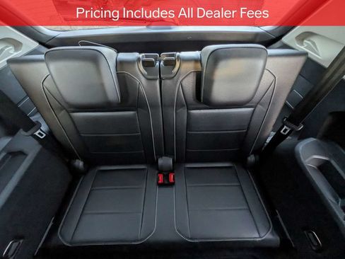 Used 2021 Volkswagen Tiguan SE w/ Panoramic Sunroof Package FWD image 15