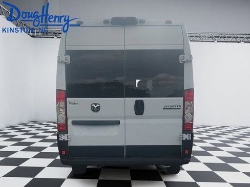New 2025 RAM ProMaster 3500 w/ Quick Order Package 22G SLT image 4