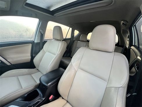 Used 2015 Toyota RAV4 XLE image 6
