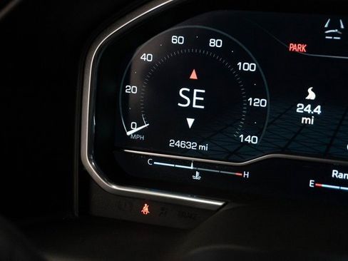 Used 2022 GMC Sierra 1500 AT4X image 35