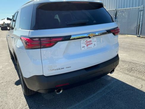 Used 2023 Chevrolet Traverse LT AWD/4WD image 14