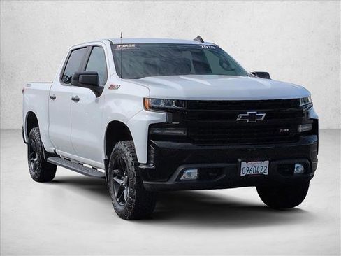 Used 2020 Chevrolet Silverado 1500 LT Trail Boss image 3