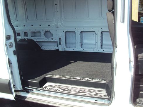 Used 2023 Ford Transit 250 148 High Roof RWD image 15