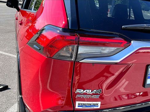 Used 2023 Toyota RAV4 XSE w/ Weather Package AWD/4WD image 23