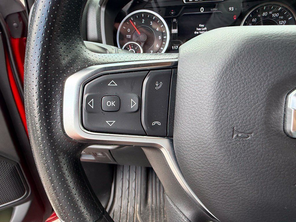Used 2025 RAM 1500 Warlock AWD/4WD image 25