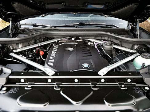 New 2026 BMW X5 xDrive40i w/ M Sport Package AWD/4WD image 31