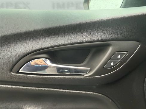 Used 2023 Chevrolet Equinox LT w/ LPO, Floor Liner Package AWD/4WD image 11