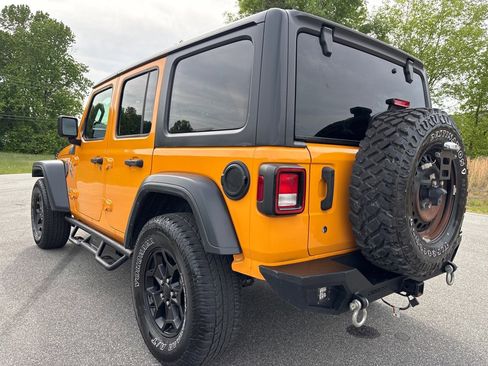 Used 2018 Jeep Wrangler Unlimited Sport S AWD/4WD image 3