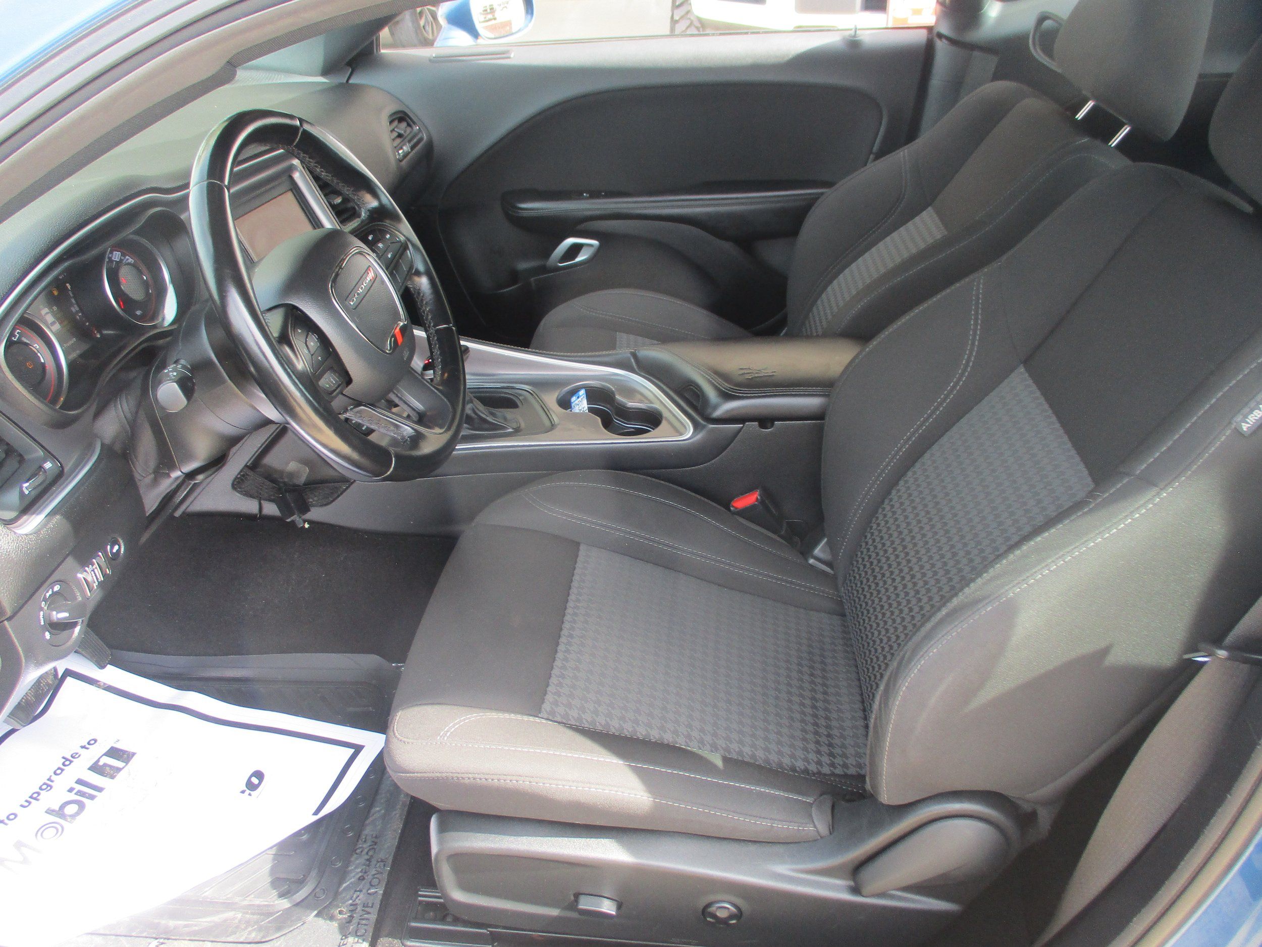 Used 2021 Dodge Challenger SXT RWD image 4