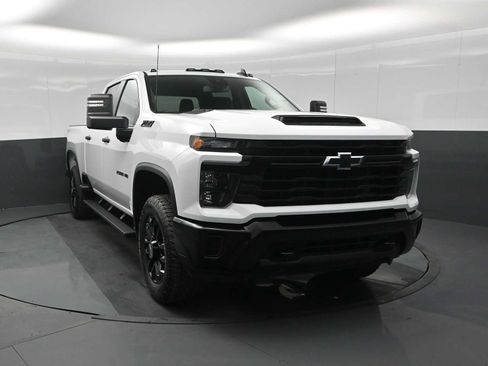 New 2026 Chevrolet Silverado 2500 Custom w/ Custom Value Package image 3