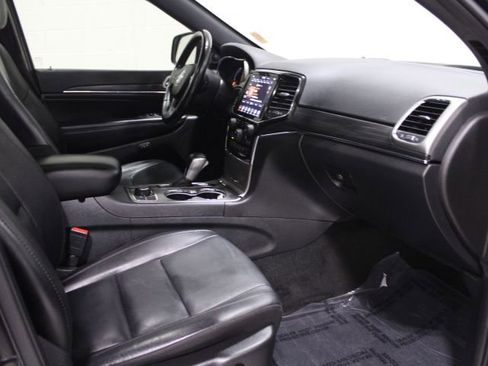 Used 2022 Jeep Grand Cherokee Limited w/ Trailer Tow Group IV image 27