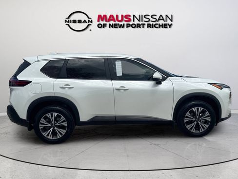 Certified 2023 Nissan Rogue SV FWD image 14