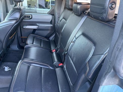 Used 2021 Ford Bronco Badlands image 10