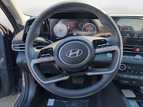 New 2026 Hyundai Elantra Limited FWD image 10