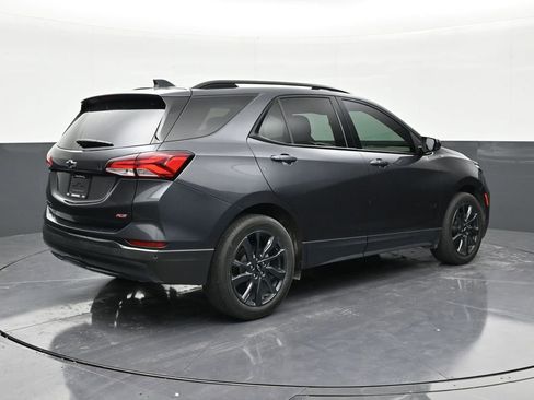 Used 2022 Chevrolet Equinox RS FWD image 5