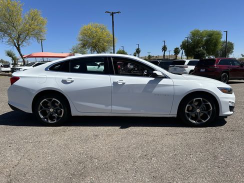 Used 2024 Chevrolet Malibu LT FWD image 6