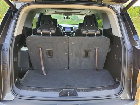 Used 2019 GMC Acadia SLT w/ Black Edition AWD/4WD image 7
