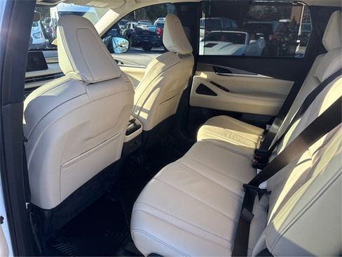 Used 2023 INFINITI QX60 Luxe image 10