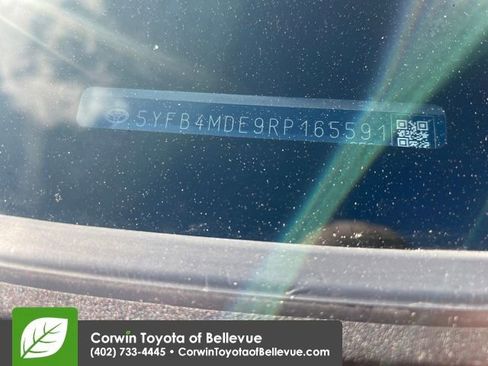 Used 2024 Toyota Corolla LE image 29