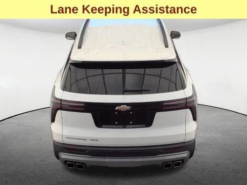 Used 2025 Chevrolet Traverse LT AWD/4WD image 7