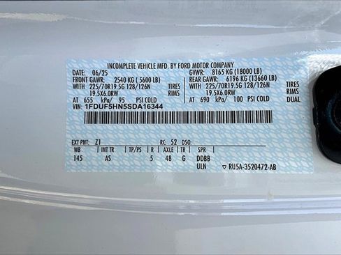 New 2025 Ford F550 4x4 Regular Cab Super Duty w/ XL Chrome Package image 12