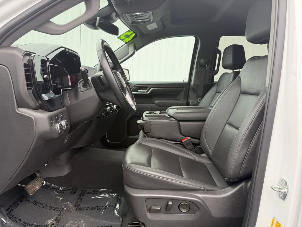 Used 2025 GMC Sierra 1500 SLT AWD/4WD image 22