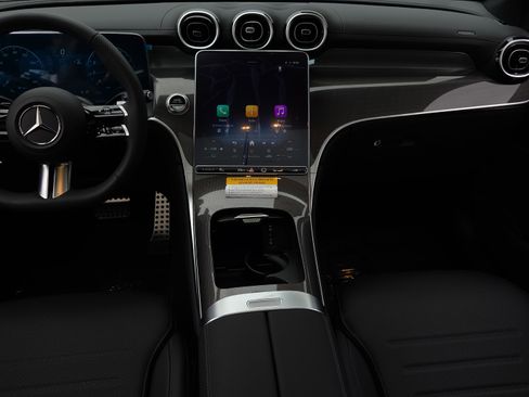 New 2026 Mercedes-Benz GLC 300 image 30