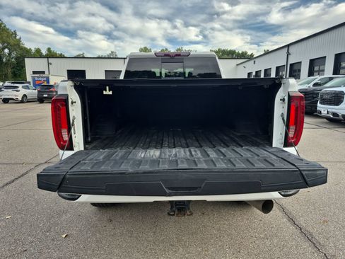 Used 2022 GMC Sierra 3500 Denali w/ Denali Ultimate Package AWD/4WD image 27