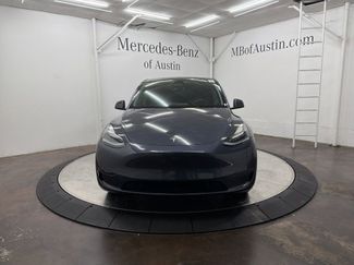 Used 2023 Tesla Model Y 2WD video 2