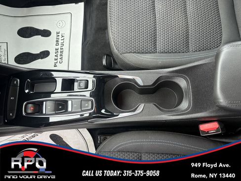 Used 2023 Chevrolet Bolt EUV Premier w/ Sun & Sound Package FWD image 19