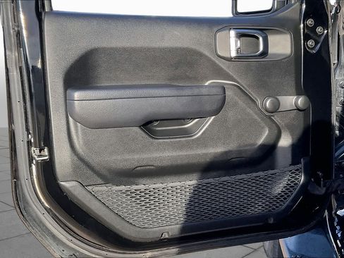 Used 2023 Jeep Wrangler Sport AWD/4WD image 21