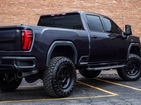 Used 2024 GMC Sierra 2500 Denali w/ Denali Reserve Package image 13