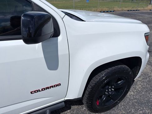 Used 2021 Chevrolet Colorado LT w/ Redline Special Edition AWD/4WD image 12