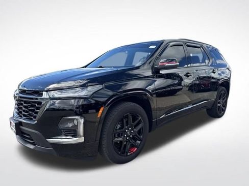 Used 2024 Chevrolet Traverse Premier w/ Redline Edition AWD/4WD image 4