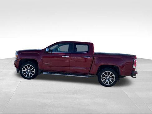 Used 2017 GMC Canyon Denali image 6