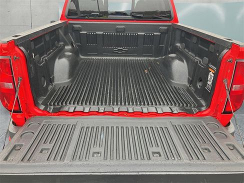 Used 2018 Chevrolet Colorado Z71 image 42