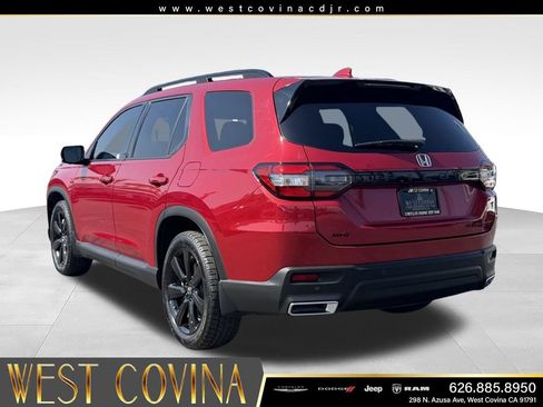 Used 2025 Honda Pilot Black Edition image 7