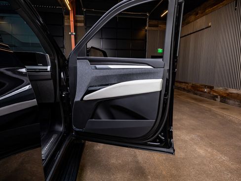 Used 2026 Cadillac Escalade V w/ LPO, Floor Liner Package AWD/4WD image 37