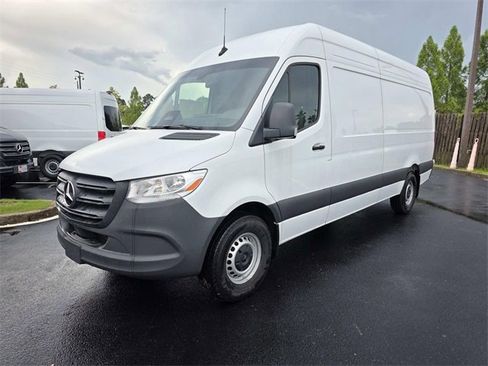 New 2025 Mercedes-Benz Sprinter 2500 image 2