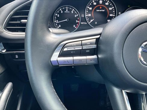 Used 2021 MAZDA MAZDA3 s FWD image 24